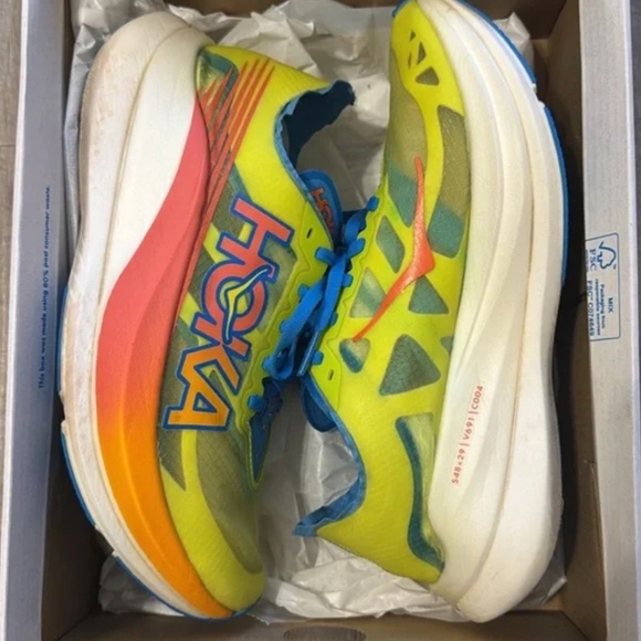 Hoka rocket x2 size 7.5 like new - Picture 1 of 4
